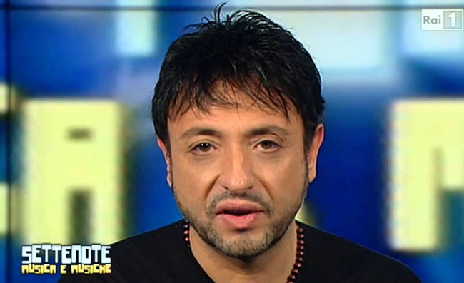 Gigi Finizio Piu Che Posso Con Testo